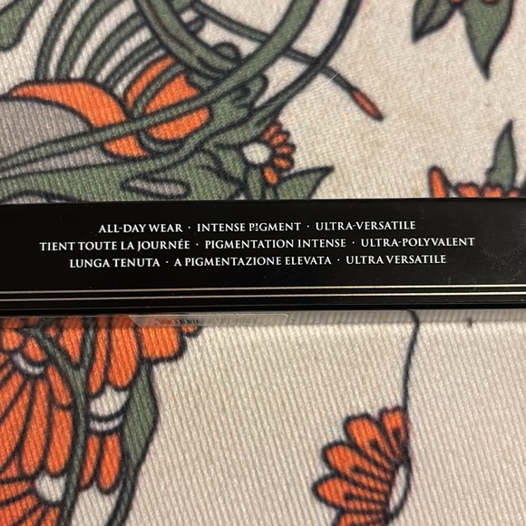 KVD Tattoo Pencil Liner - Picture 3 of 5